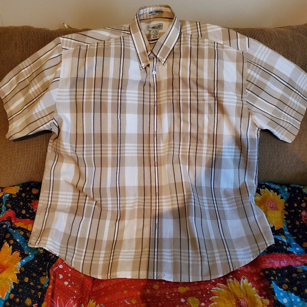 Mens short sleeve button down XL